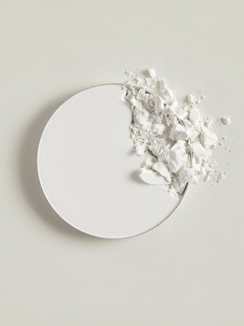 Riboflavin vitamin B2 macro for REFRESH ingredient card